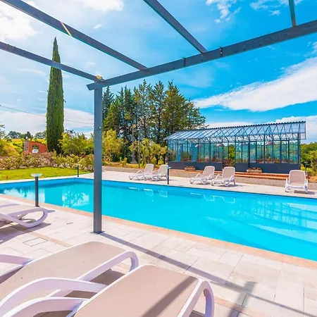 La Pieve Villa *